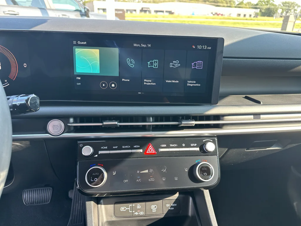 New 2026 Ecotronic Gray Hyundai SEL Plus image 4