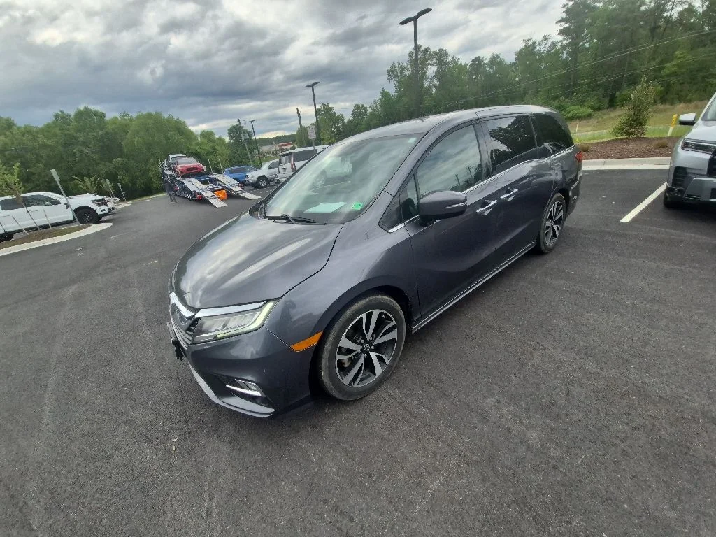 2018 Honda Odyssey Elite's photo