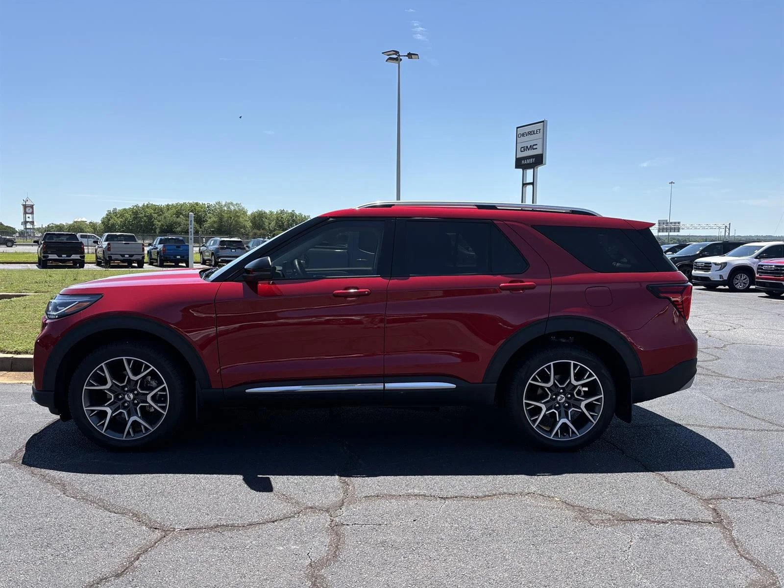 Used 2025 Red Ford Platinum image 9