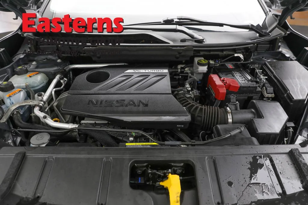 Used 2023 Gray Nissan S image 7
