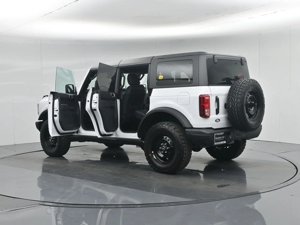 New 2026 White Ford Big Bend image 32