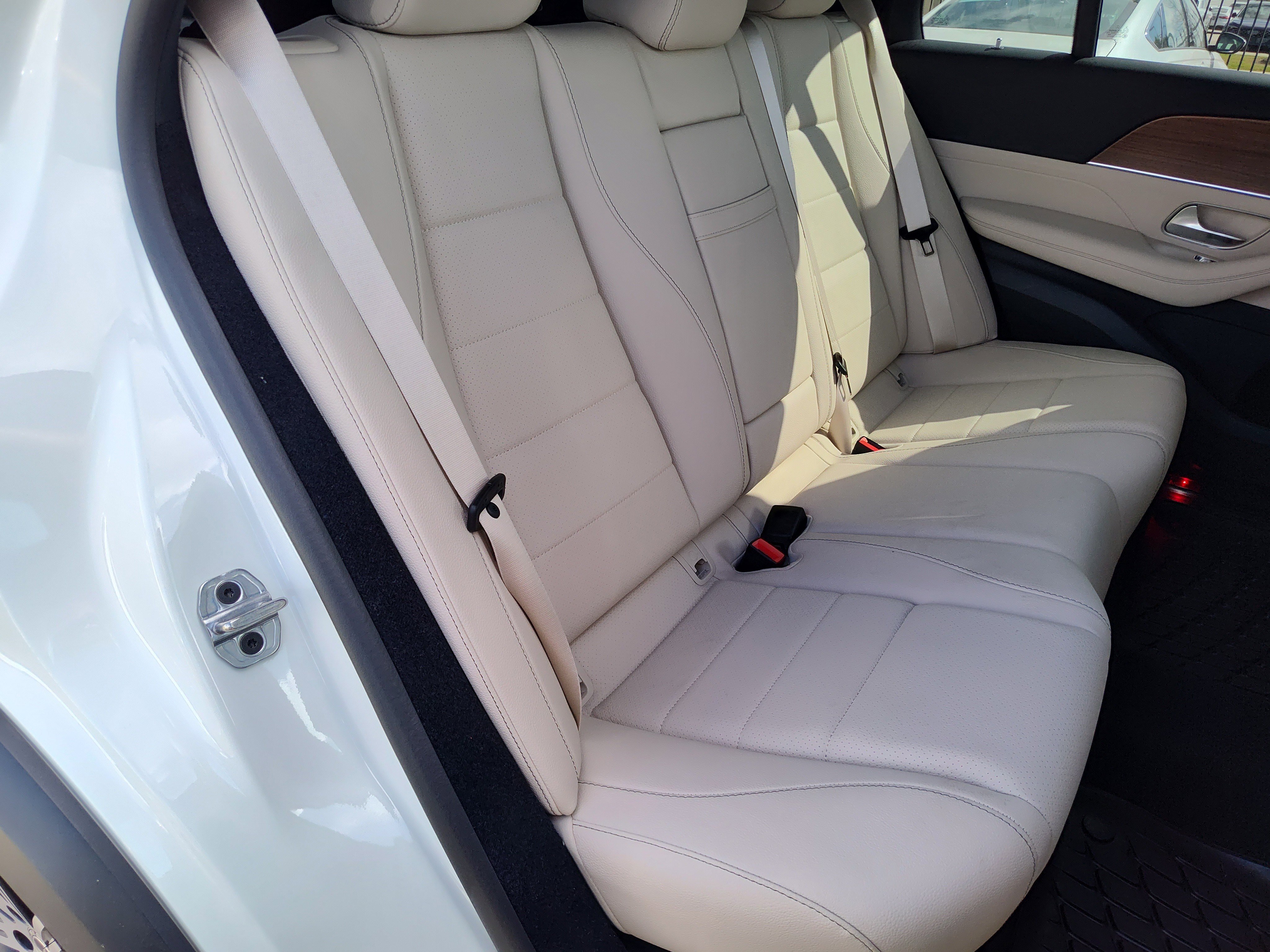 New 2026 Polar White Mercedes-Benz GLE 350 image 28
