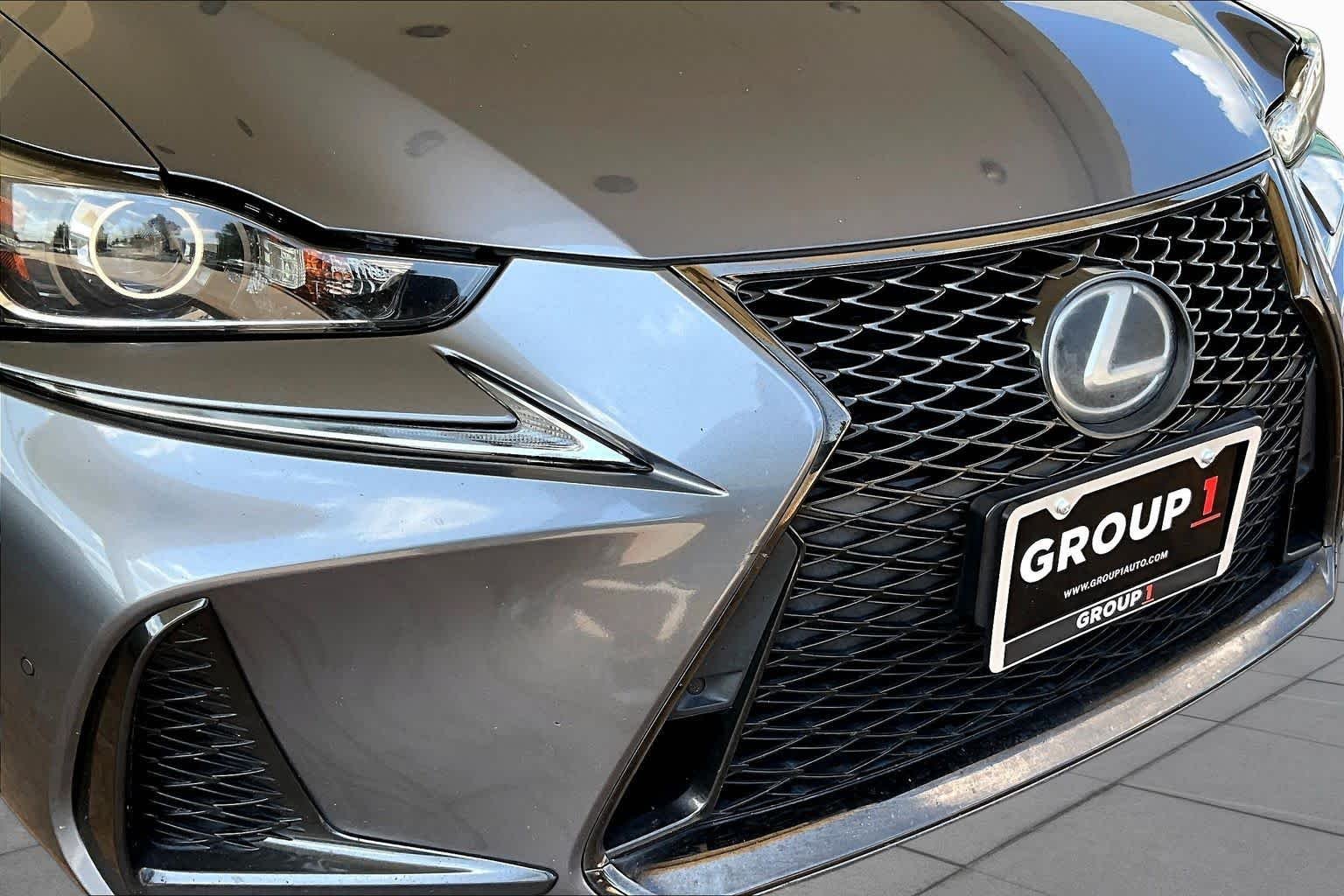 Used 2018 Nebula Gray Pearl Lexus  image 28