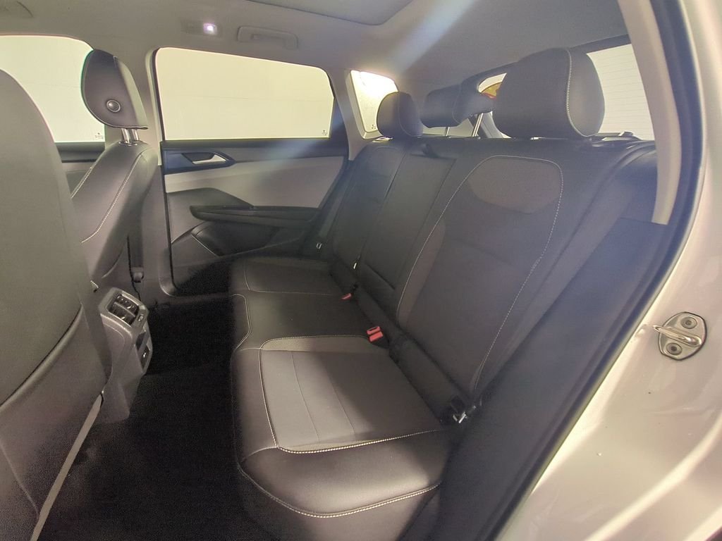 2024 Volkswagen Taos SE - Photo 19