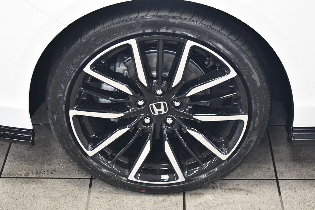 2026 Honda Accord Hybrid Touring - Photo 7