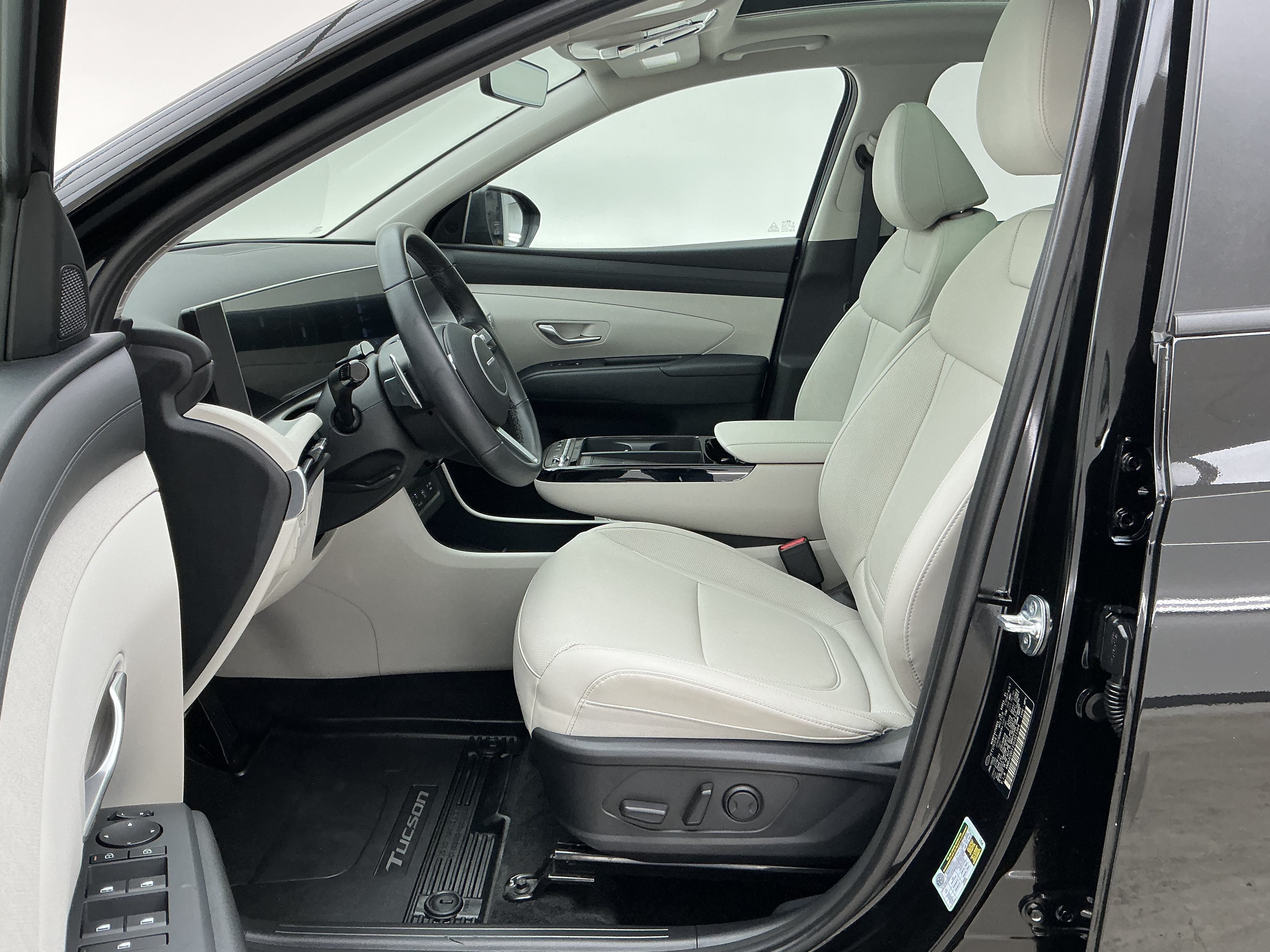 Used 2025 Ash Black Hyundai SEL Convenience image 17