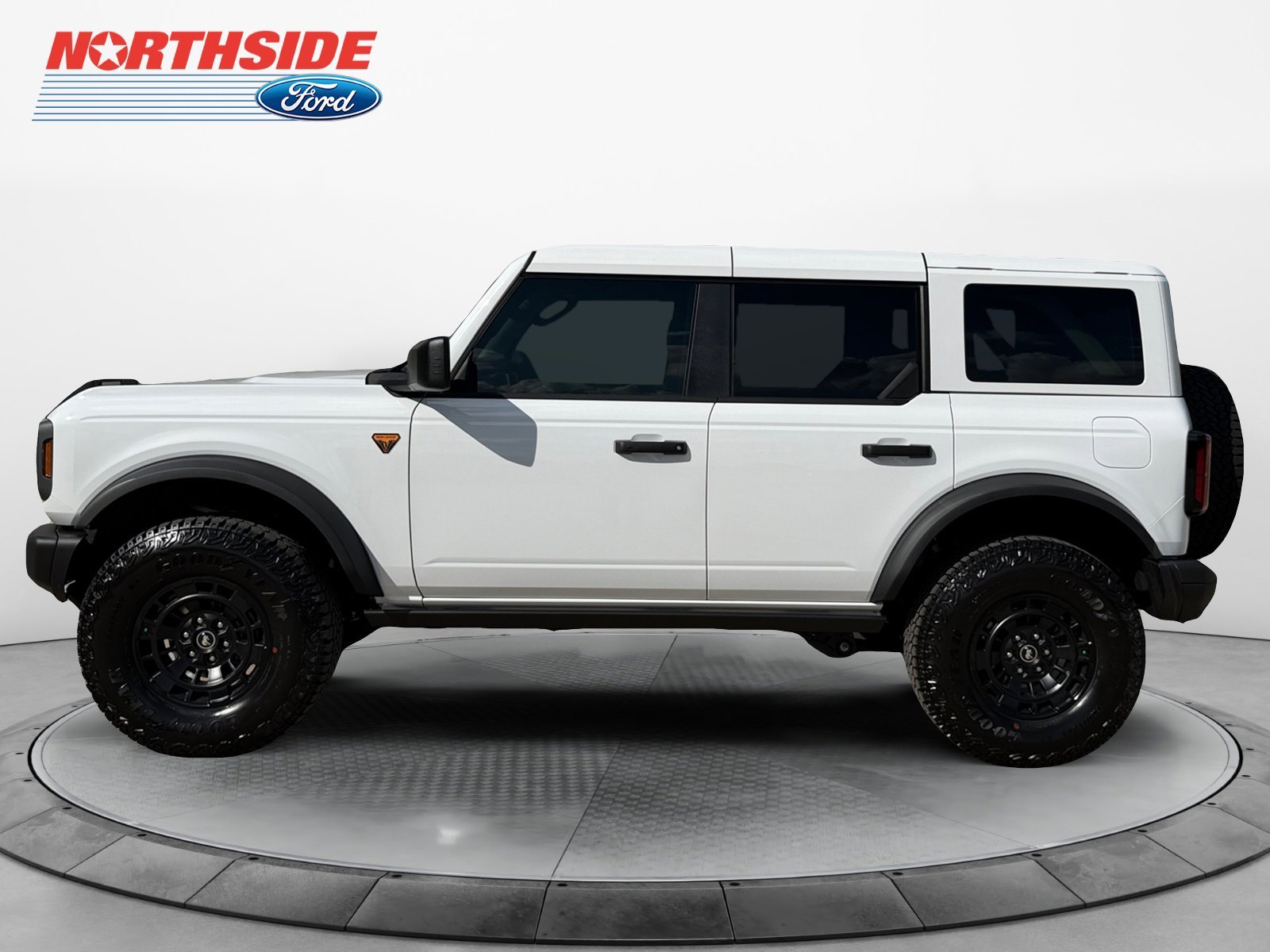 New 2026 Oxford White Ford Badlands image 4