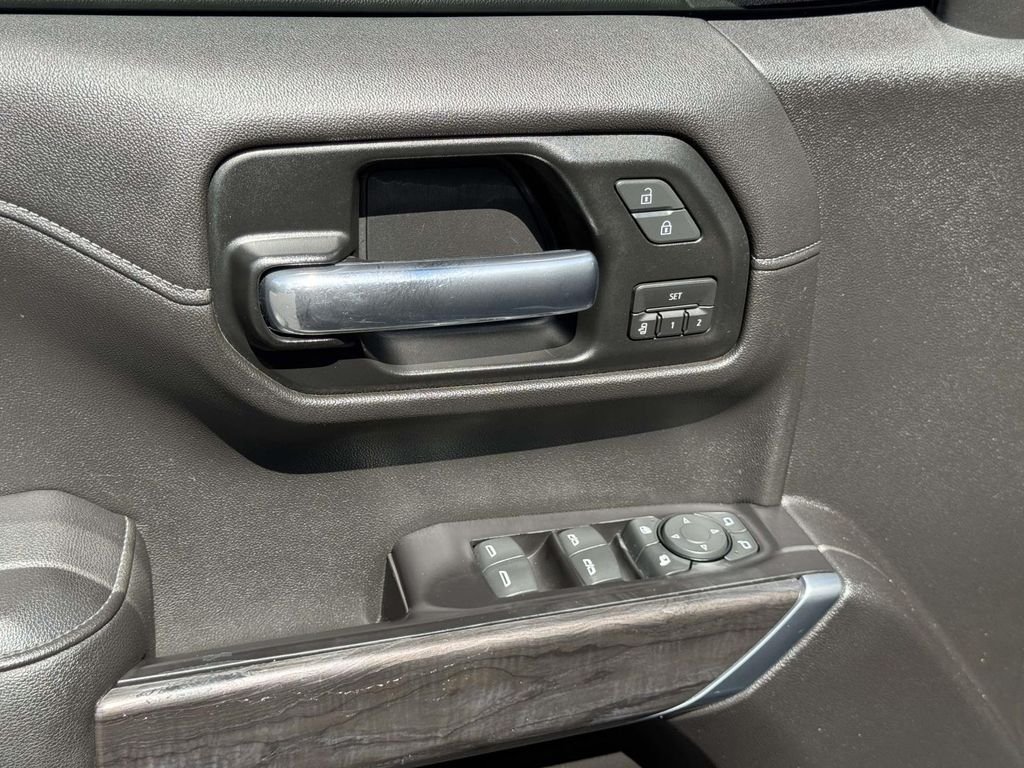 Used 2019 Black Chevrolet LTZ image 19