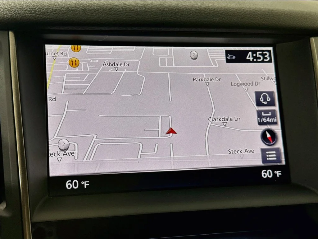 Certified Used 2023 White INFINITI Red Sport 400 image 18