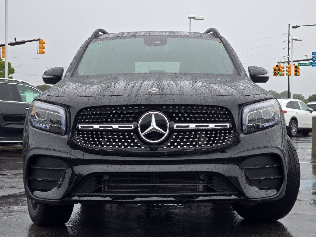 Certified Used 2023  Mercedes-Benz GLB 250 image 16