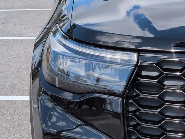 New 2026 Agate Black Metallic Ford ST-Line image 10