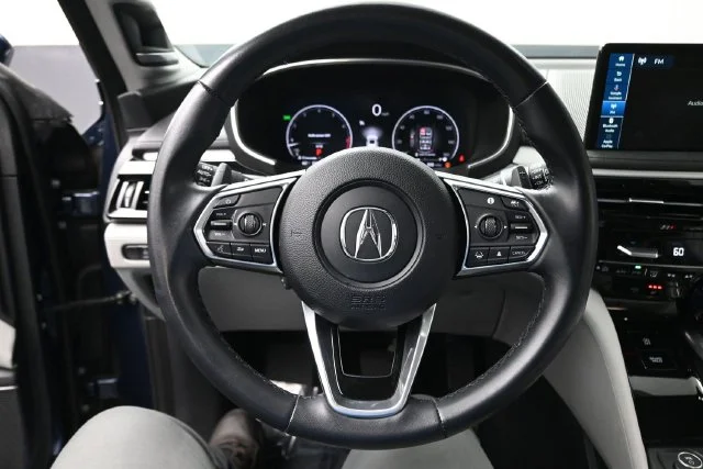 Used 2025  Acura Technology Package image 14