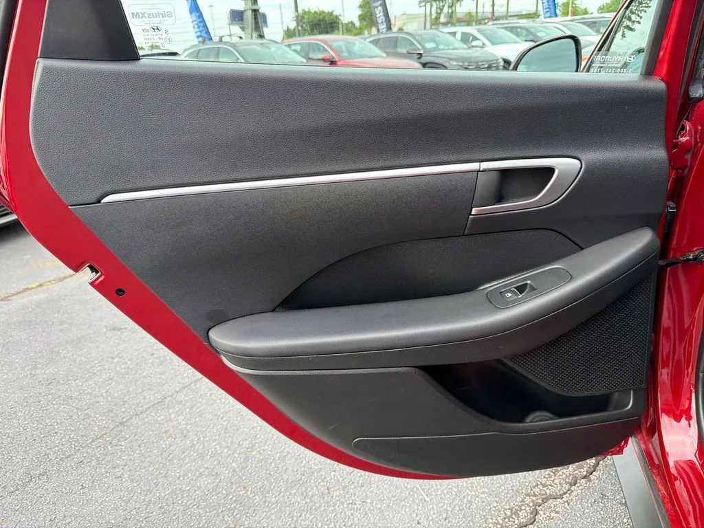 Used 2025 Red Hyundai SE image 21