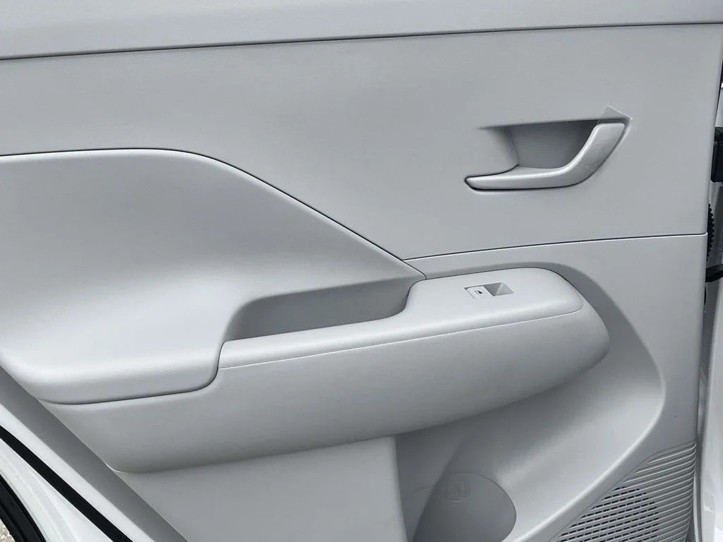 New 2026 White Hyundai SEL Sport image 9