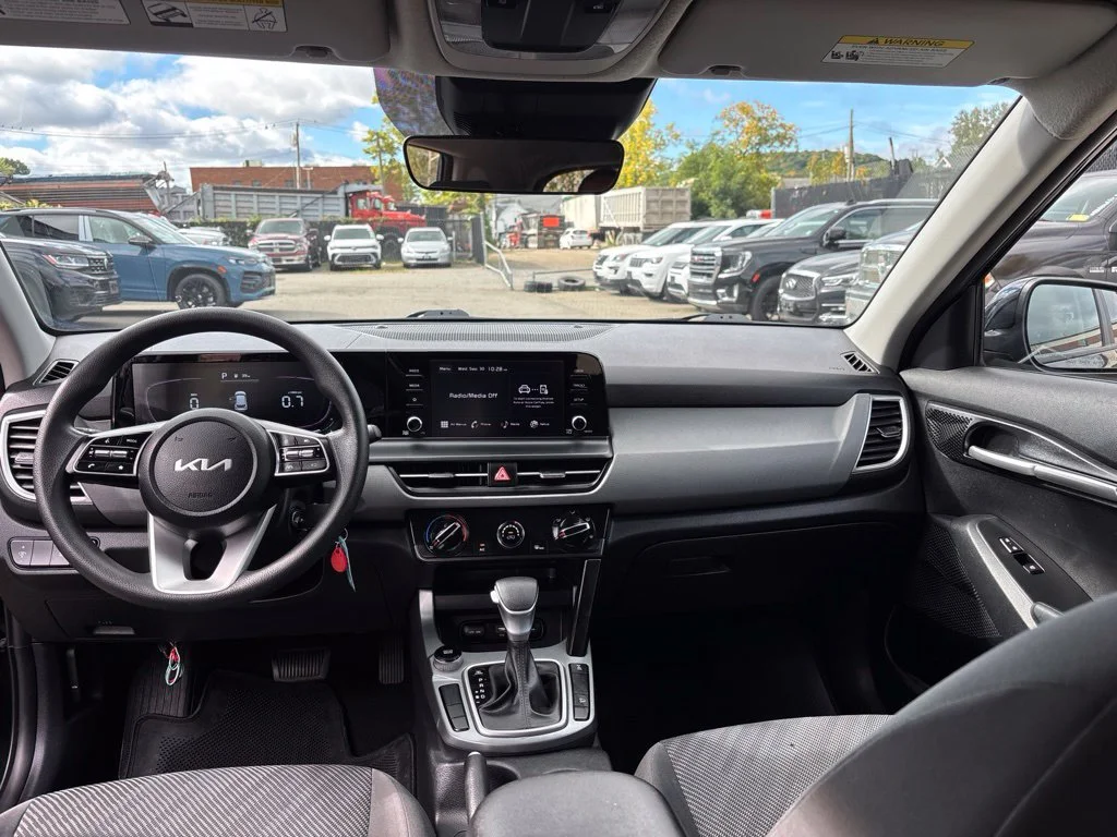 Used 2024 Black Kia LX image 22