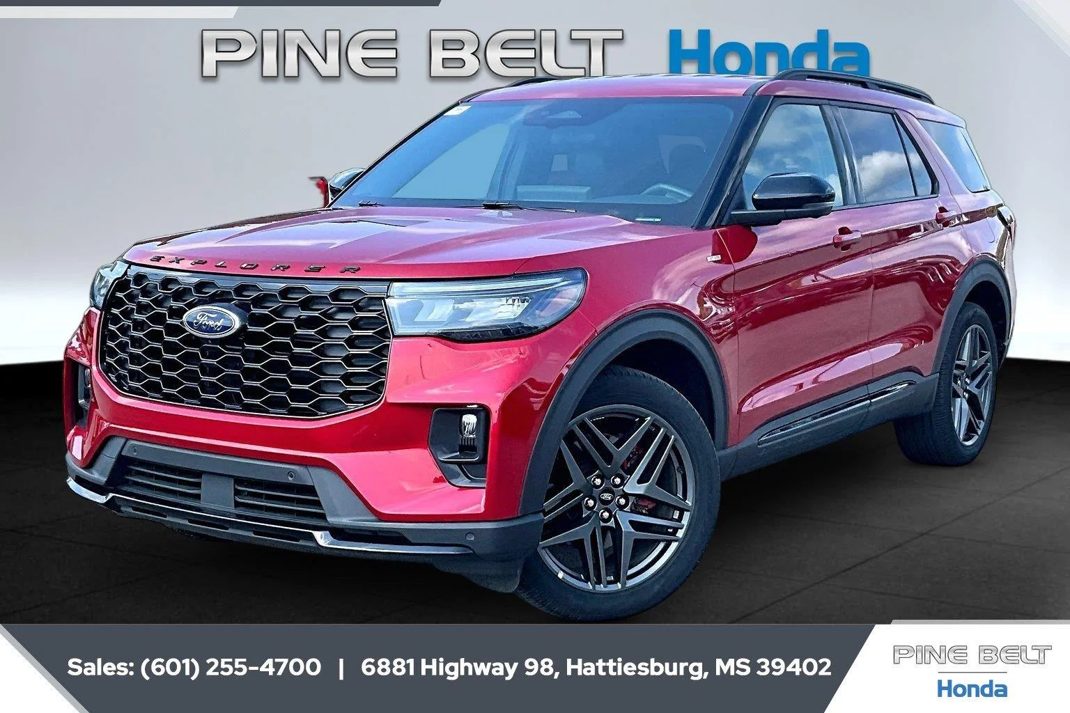 Used 2025 Rapid Red Metallic Tinted Clearcoat Ford ST-Line image 10