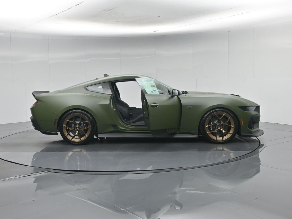 New 2026 Shadow Black Ford GT Premium image 37
