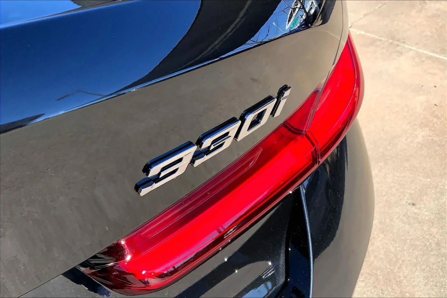 New 2026 Black Sapphire Metallic BMW 330i xDrive image 15