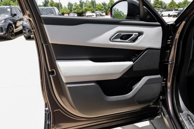 New 2026  Land Rover S image 54