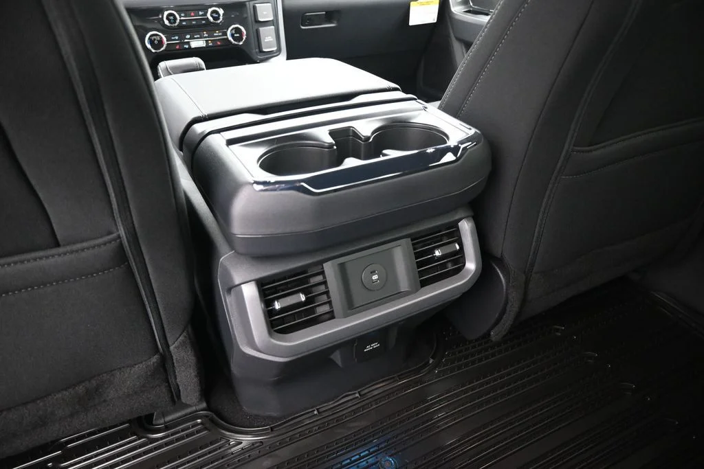 New 2026 Agate Black Metallic Ford XLT image 20