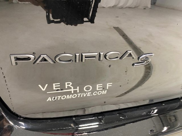2026 Chrysler Pacifica Select - Photo 9