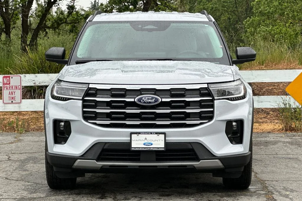New 2026 White Metallic Ford Active image 9