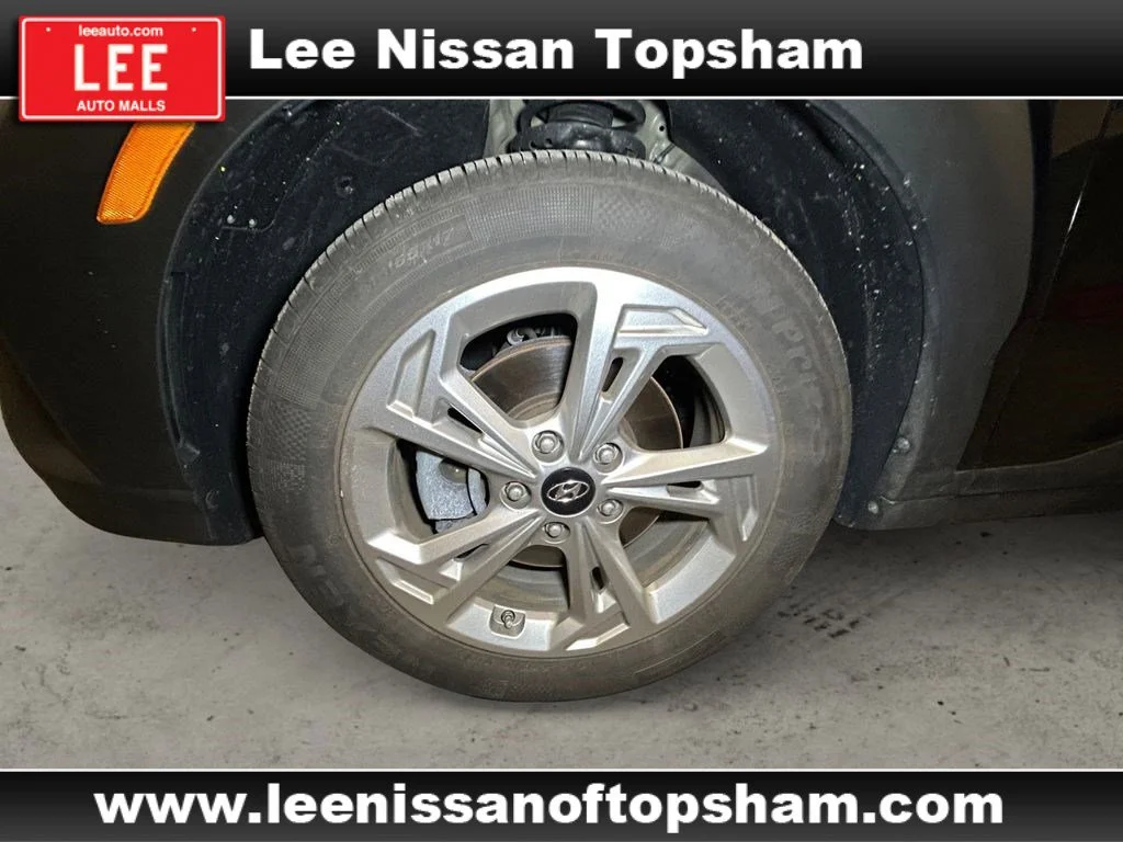 Used 2023 Abyss Black Pearl Hyundai SEL image 15
