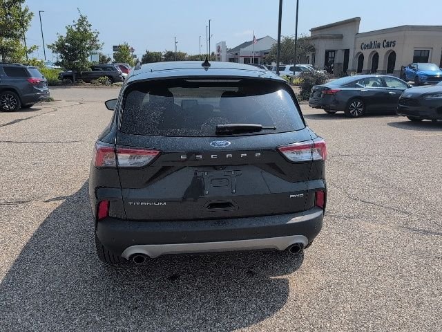 Used 2022 Blue Ford Titanium image 3