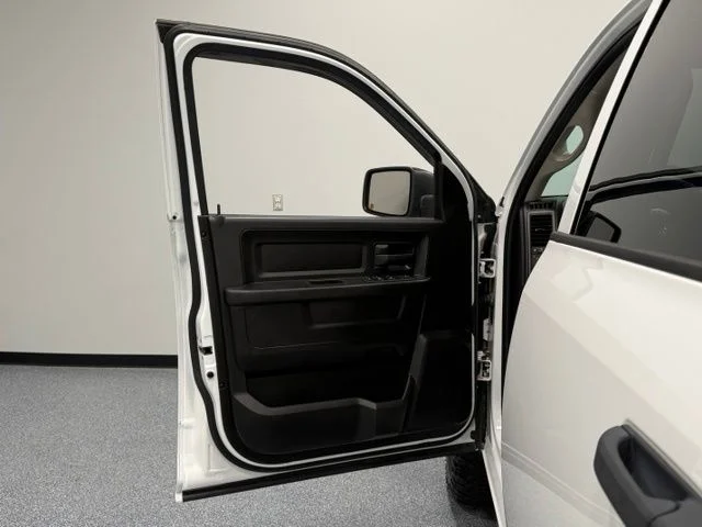 Used 2019 White Ram Express image 12