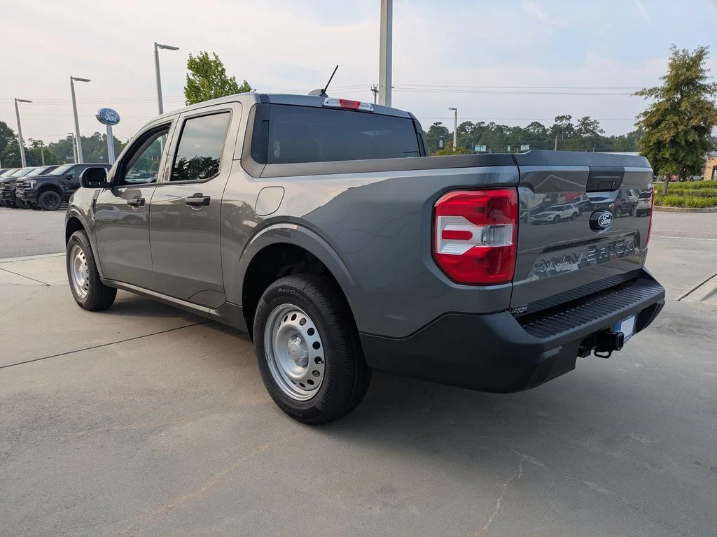 New 2026 Carbonized Gray Metallic Ford XL image 6
