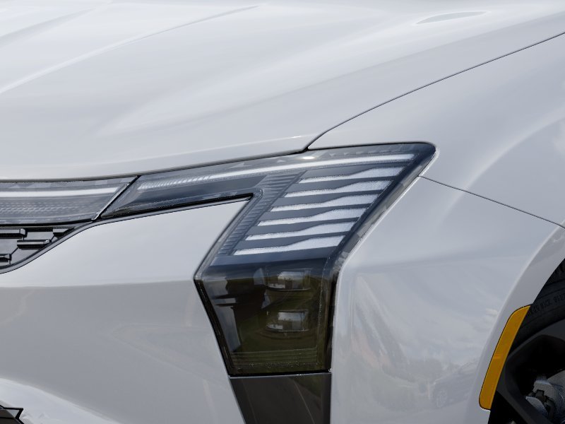 New 2027 Bright White Clear-Coat Exterior Paint Chrysler Limited image 6