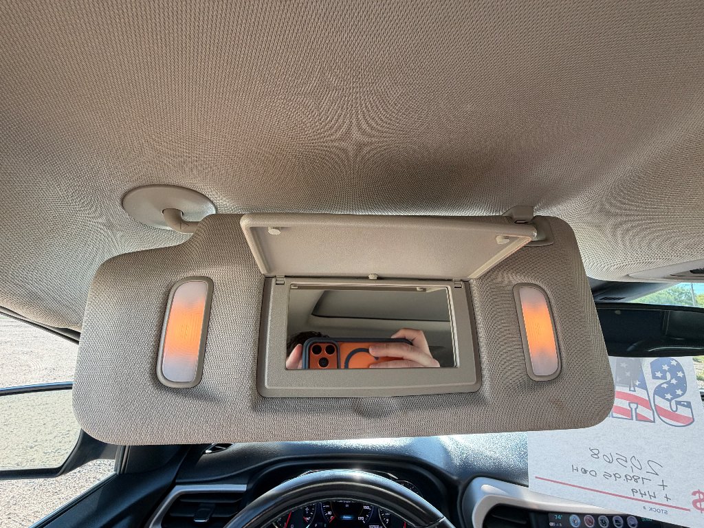 Used 2019 Ebony Twilight Metallic GMC Denali image 22