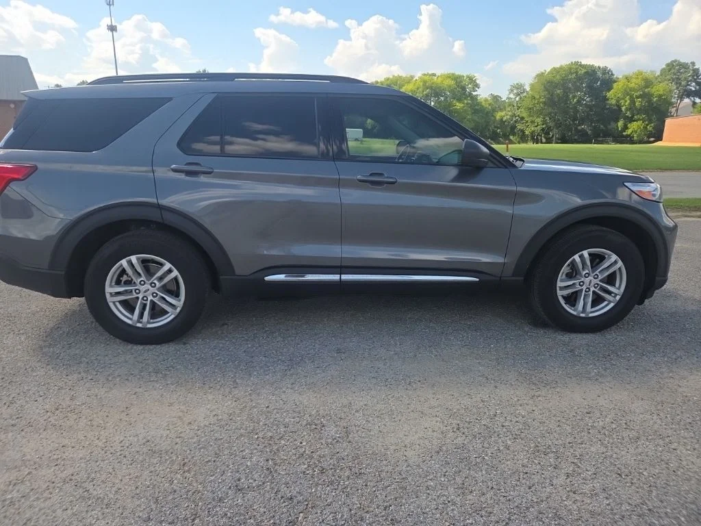 Certified Used 2023 Gray Ford XLT image 11