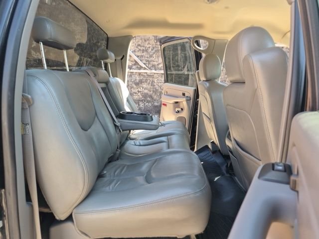 Used 2007 Black GMC SLT image 17