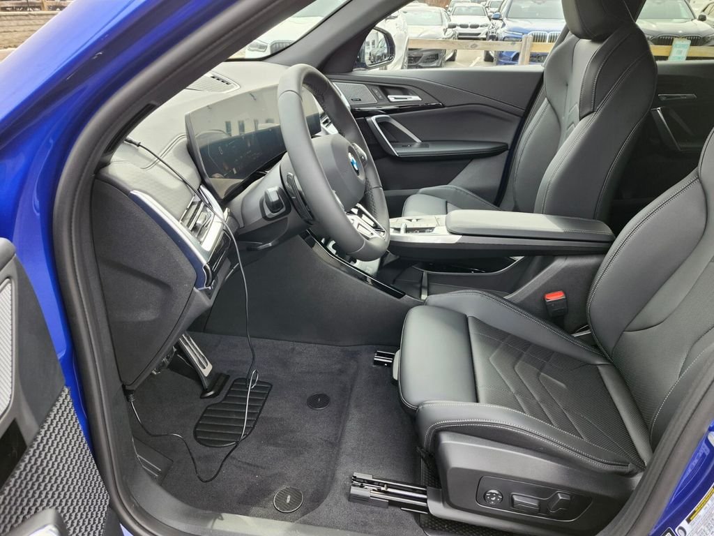Used 2026 Blue BMW xDrive28i image 19