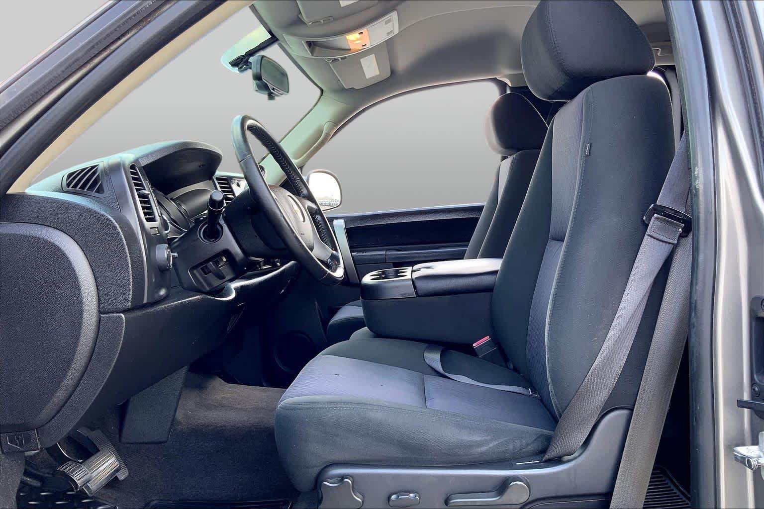 Used 2013 Graystone Metallic Chevrolet LT image 8