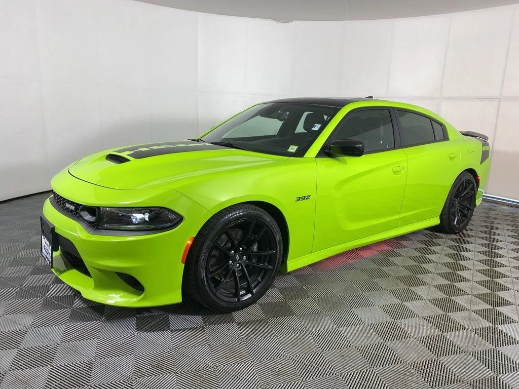 Used 2023 Sublime Metallic Dodge R/T Scat Pack image 13