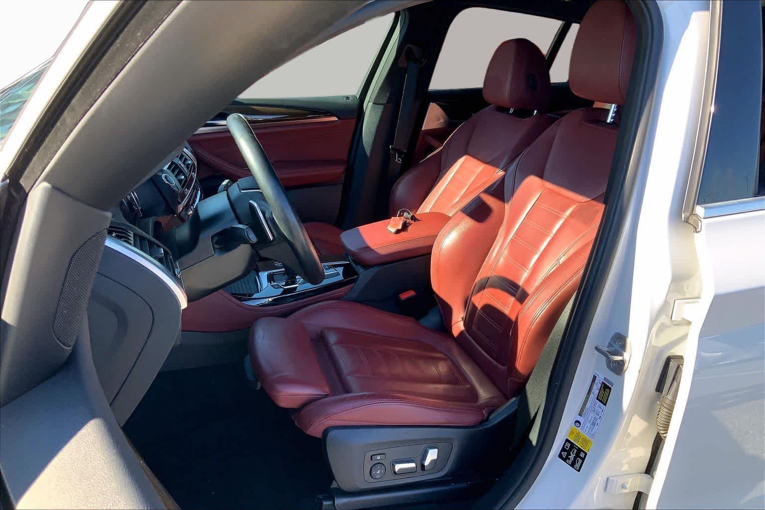 Used 2019 Mineral White Metallic BMW xDrive30i image 8