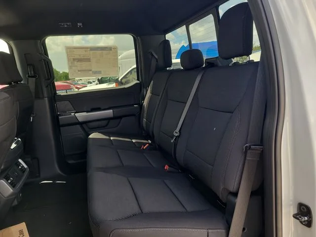 New 2026 Avalanche Ford XLT image 13