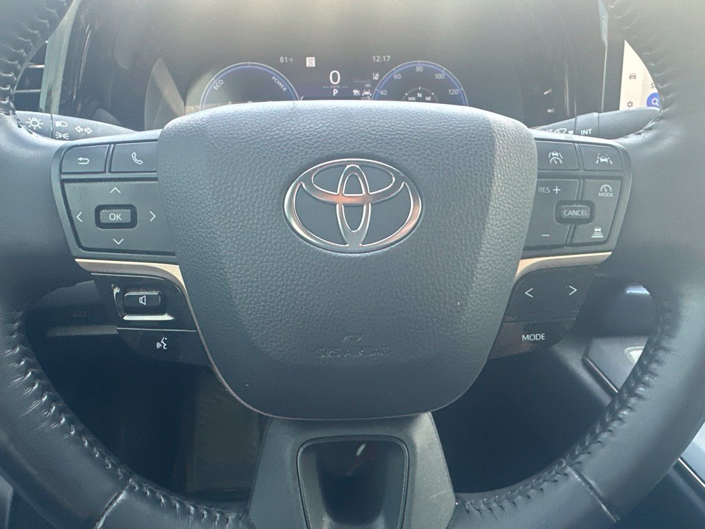 Used 2023 White Toyota XLE image 11