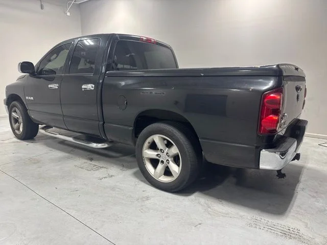 Used 2008 Black Dodge SLT image 8