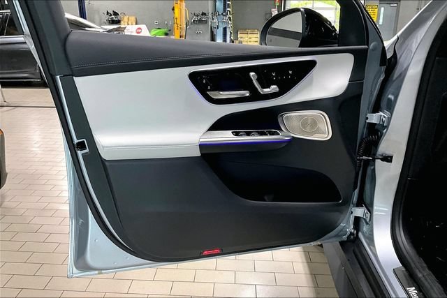 New 2026 Cirrus Silver Metallic Mercedes-Benz GLC 300 image 40