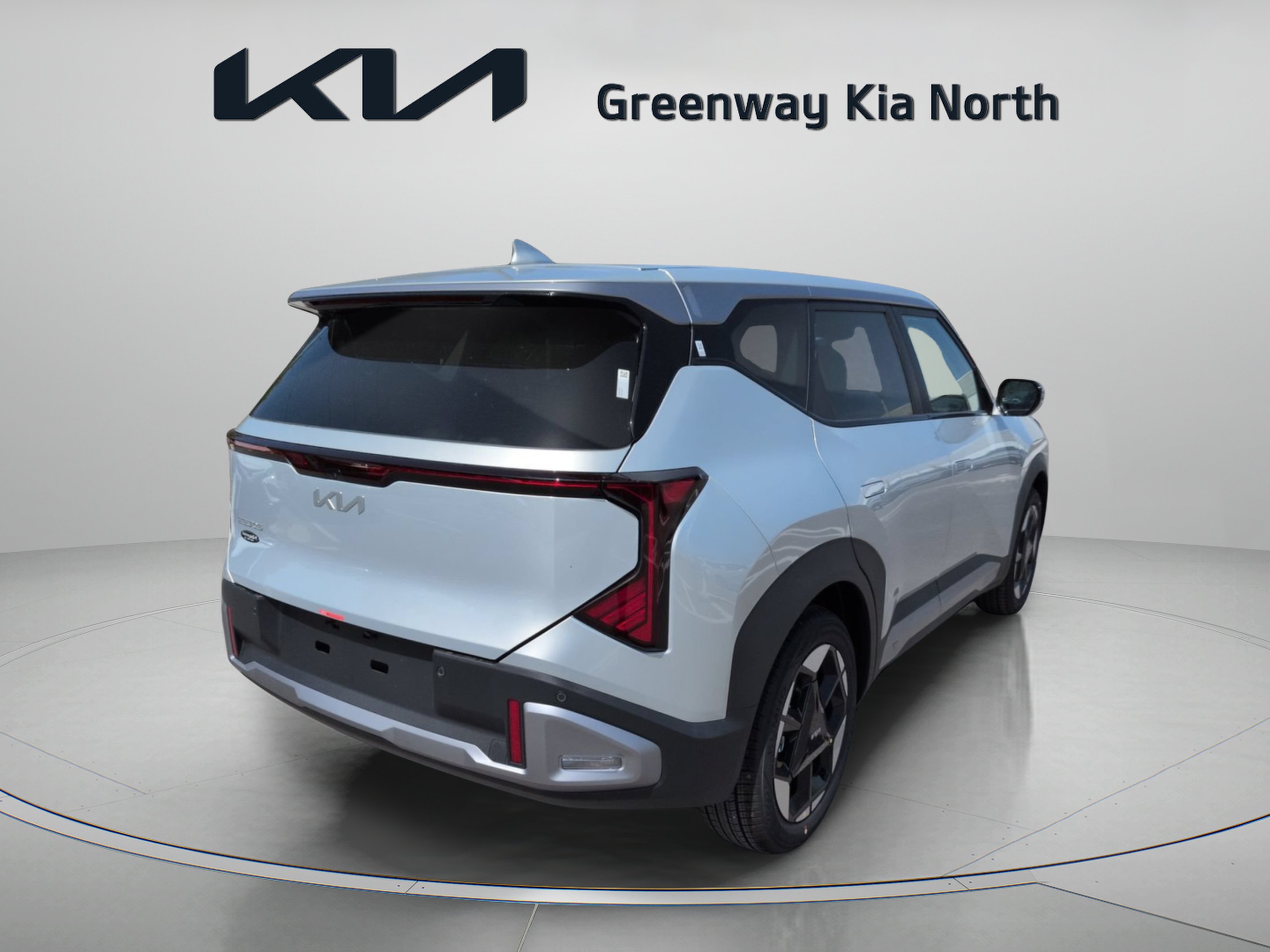 New 2027 Ivory Silver Kia S image 8
