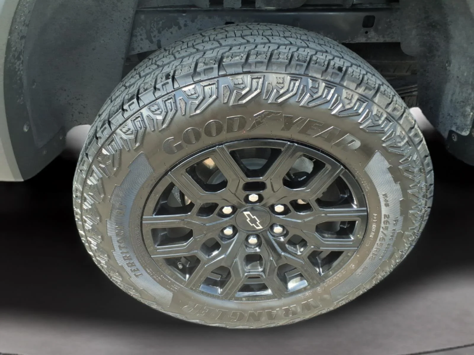 Used 2025 Sterling Gray Metallic Chevrolet Trail Boss image 29