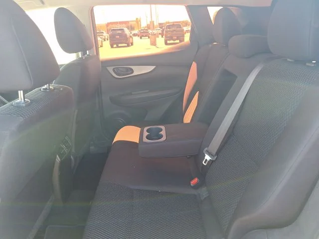 Used 2017 Gray Nissan S image 15