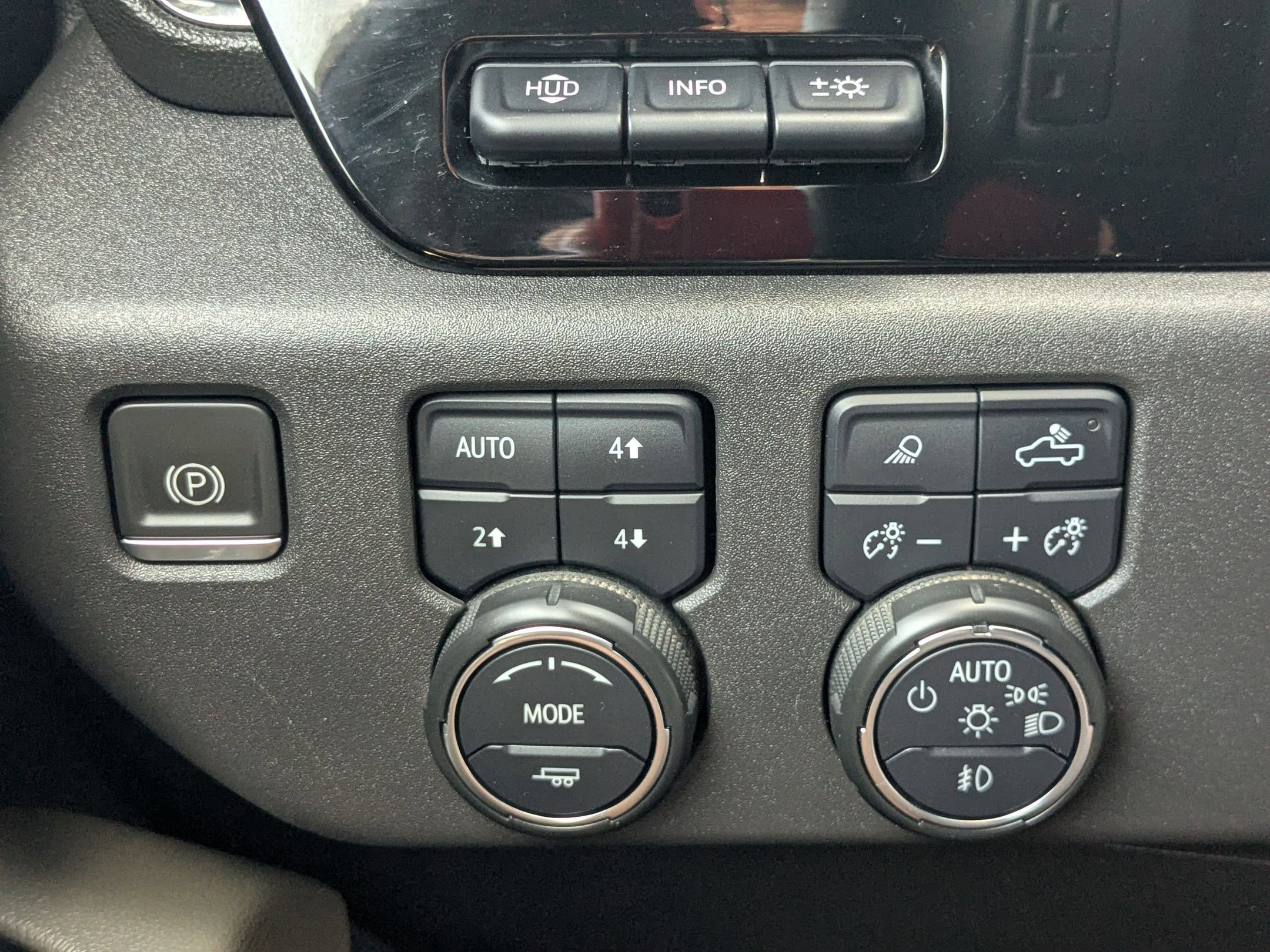 Certified Used 2022 Sand Dune Metallic Chevrolet ZR2 image 18