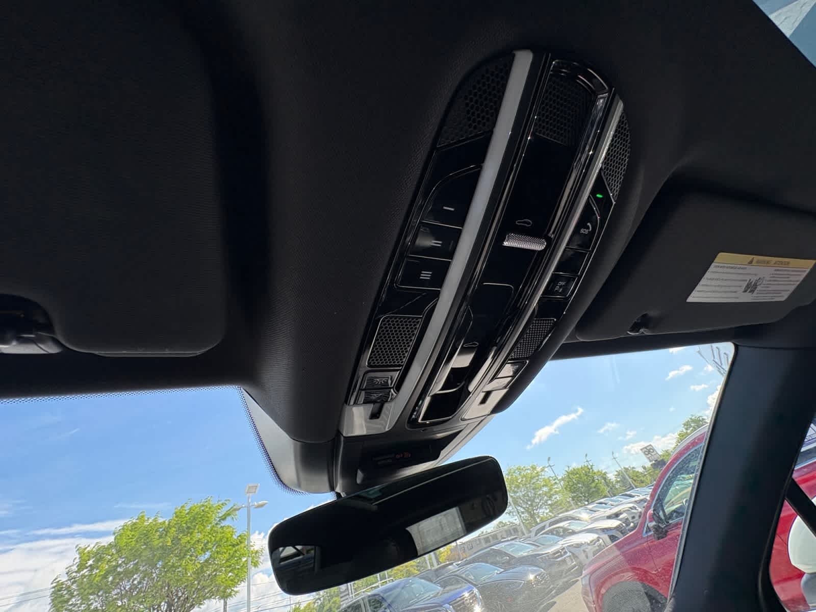 Used 2019 White Porsche  image 28