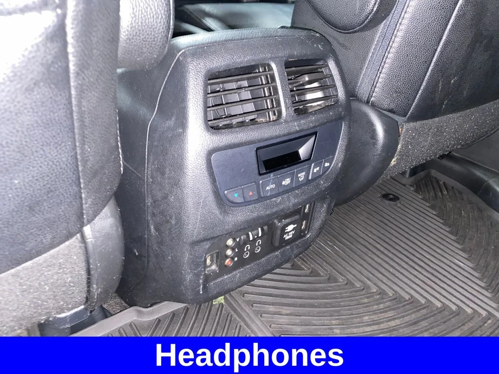Used 2017  Honda Touring image 14