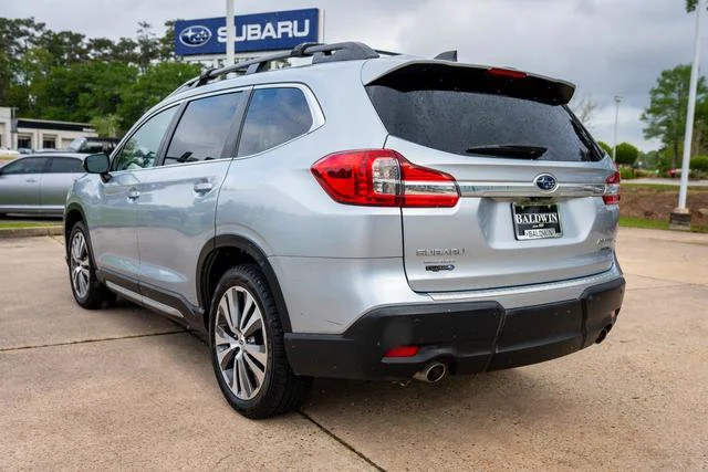 Certified Used 2022 Ice Silver Metallic Subaru Limited image 4