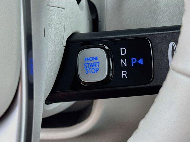 New 2026 White Hyundai Blue SEL 7P image 29
